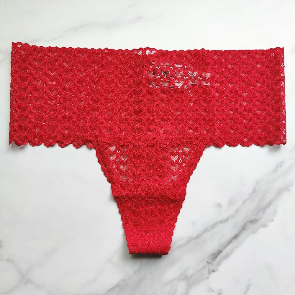 NWT PINK VICTORIA'S SECRET WINK WIDE-WAIST HEART LACE THONG PANTY IN RED PEPPER